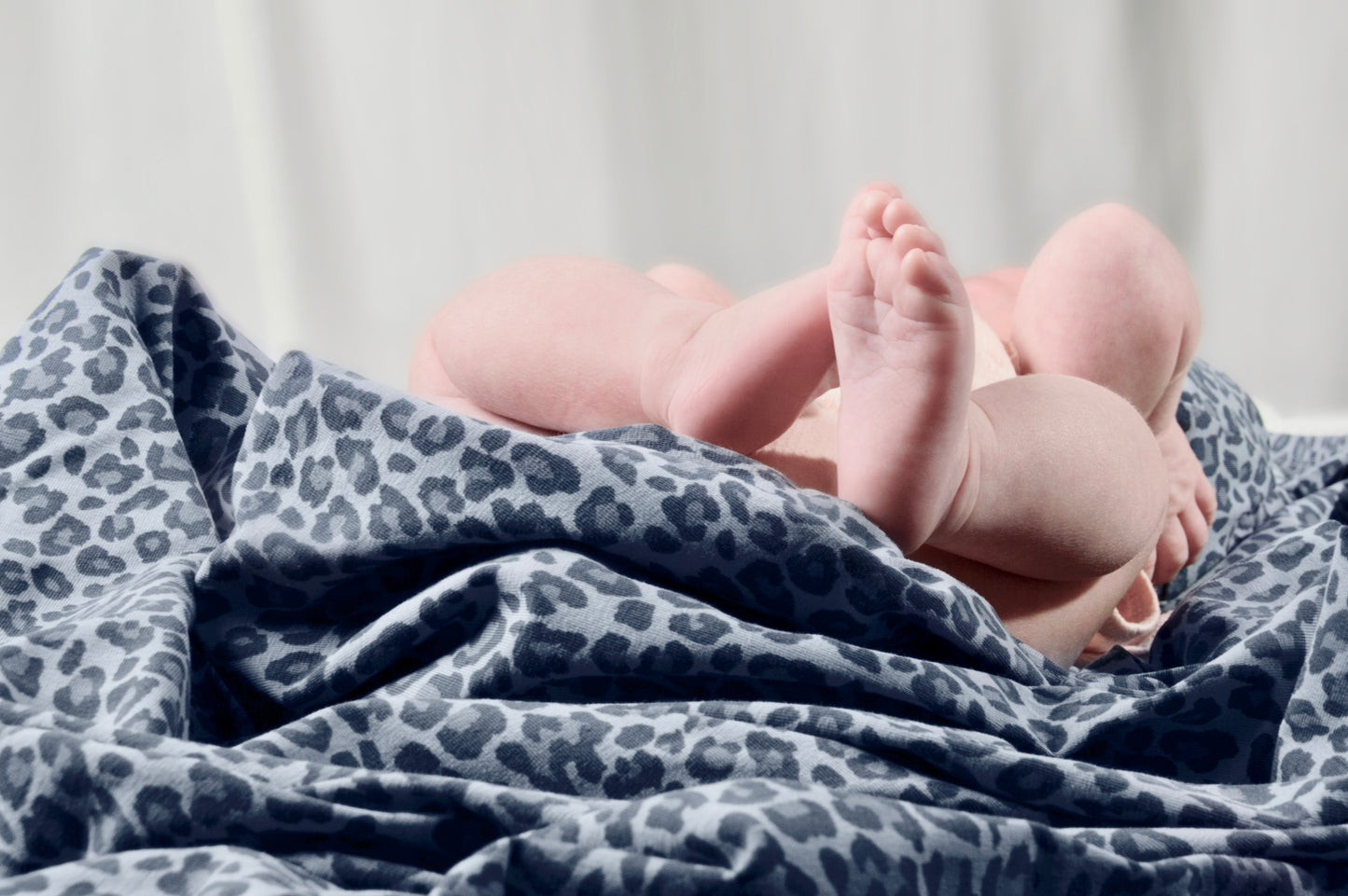 My Jalou - zachte swaddle - inbakerdoek - discreet voeden - Animal Leopard Panter
