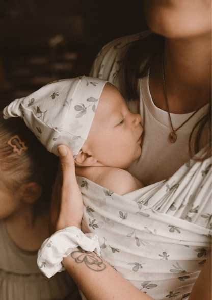 Newborn mutsje - top knot - Water leaves