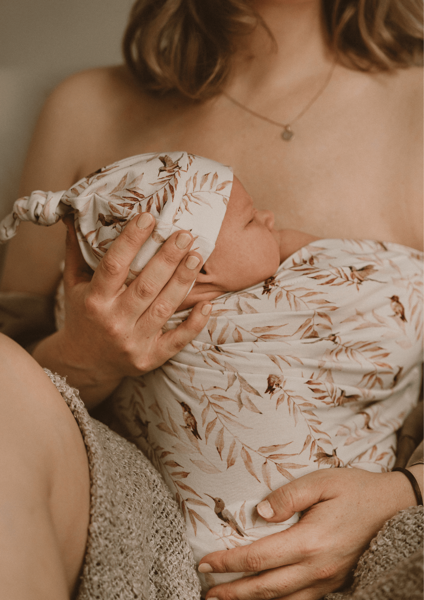 Newborn hat - top knot - Birds of Paradise