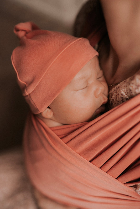 Newborn hat - top knot - Sweet Rose