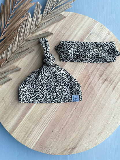 Newborn hat - top knot - Sandy Leopard