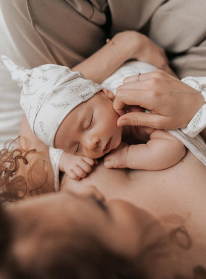 Newborn broekje - White Leaves