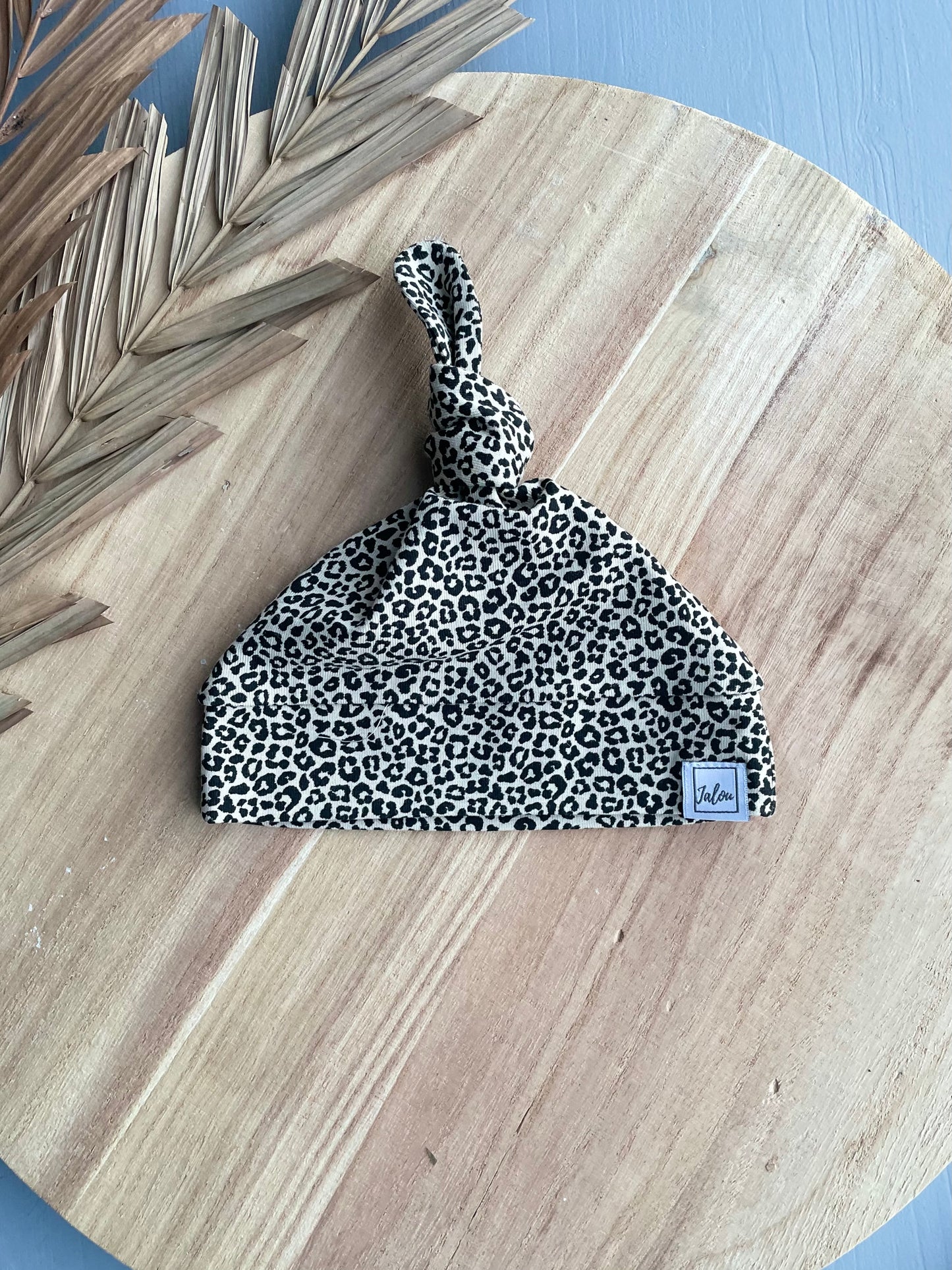 Newborn hat - top knot - Sandy Leopard