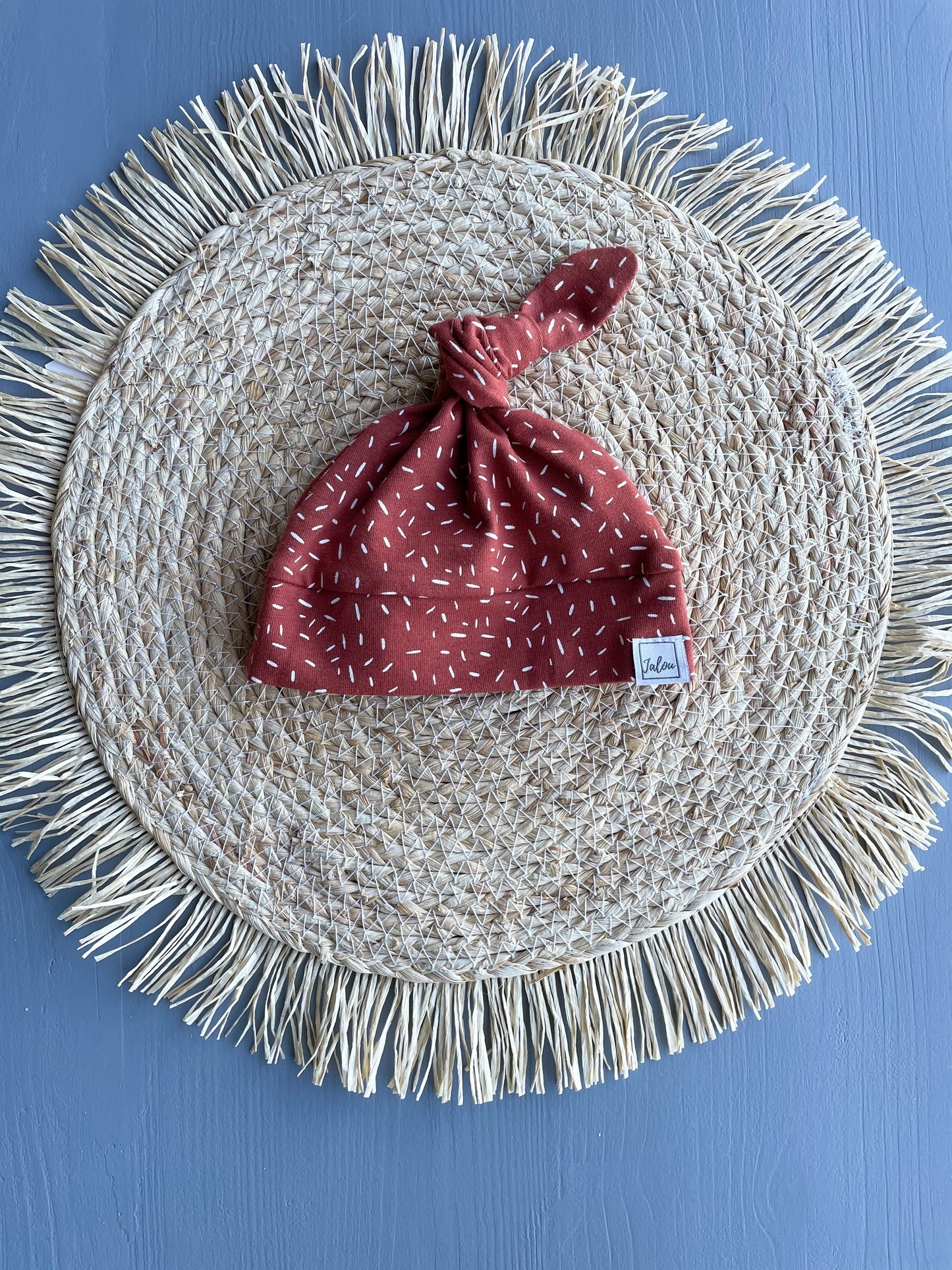 Newborn hat - top knot - Cognac Confetti